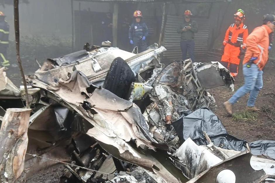 La aeronave quedó completamente destruida. (Foto: Bomberos Voluntarios)