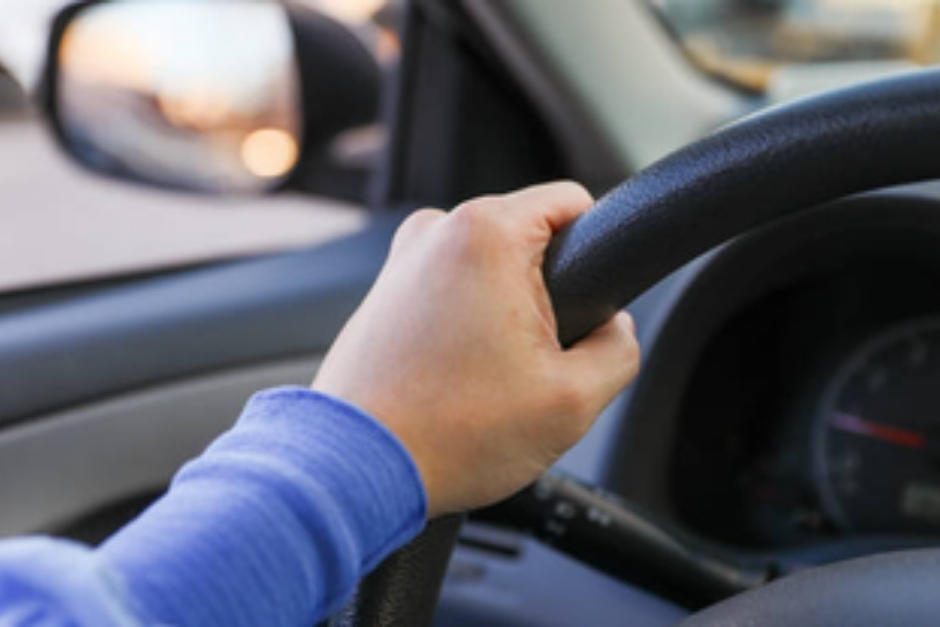 El hombre fue capturado momentos después de hurtar el vehículo en zona 9. (Foto ilustrativa: istock)