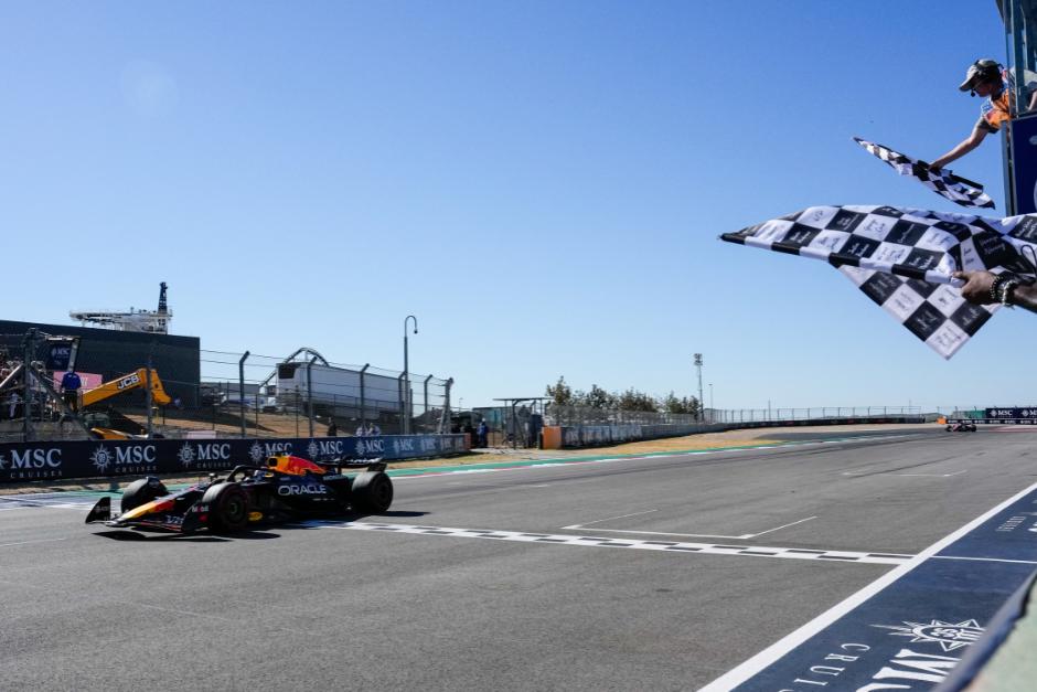Max dominó de inicio a fin la carrera y vio la bandera a cuadros primero en el Circuito de las Américas. (Foto: AFP)