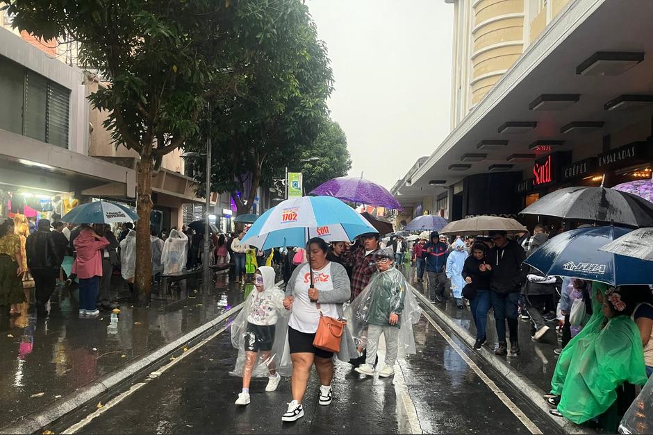 Se espera que la lluvia incremente por la tarde y noche del 20 de octubre. (Foto: Soy502)