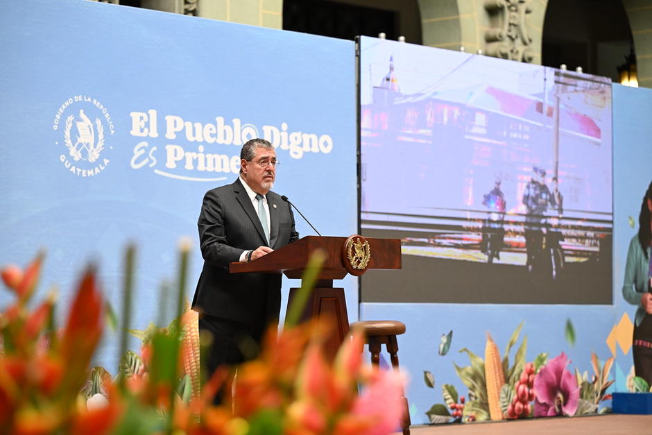 El mandatario señaló que investigan la implicación de actores políticos con maras o pandillas. (Foto: SCSP / Soy502)