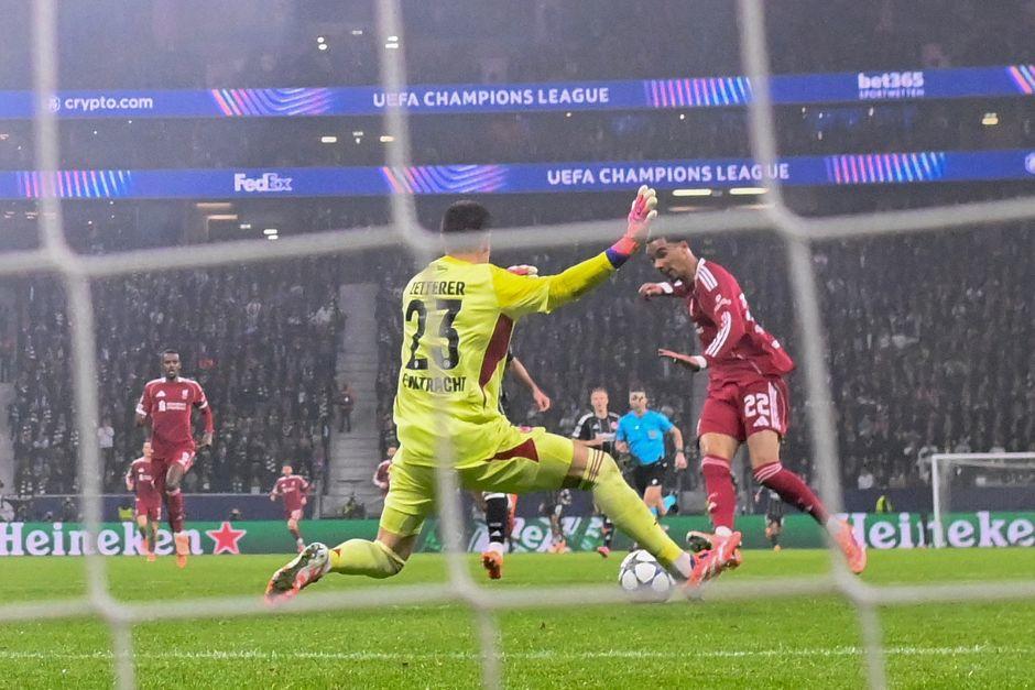 Los reds tenían cuatro derrotas al hilo entre todas las competiciones. El triunfo en Alemania alivia la situación para los de Arne Slot. (Foto: AFP)