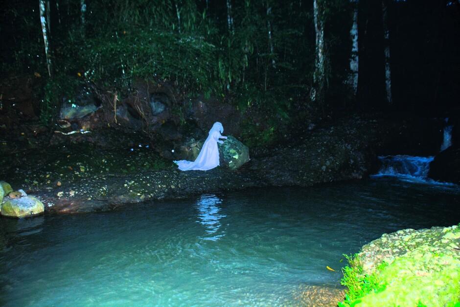 La Llorona suele hallarse entre matorrales y la escuchan gritar en los ríos. (Foto: Archivo)