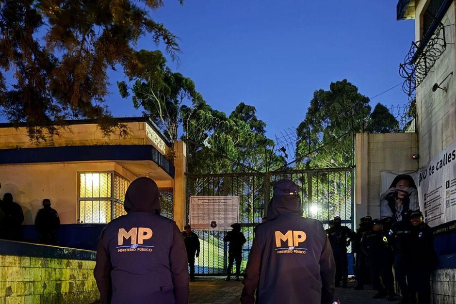 Desde horas de la madruga se realizaron los allanamientos. (Foto: MP)