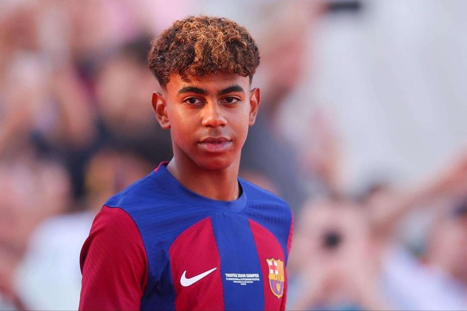 Lamine Yamal fue visto en una fiesta en Milán sin Nicki Nicole. (Foto: X)