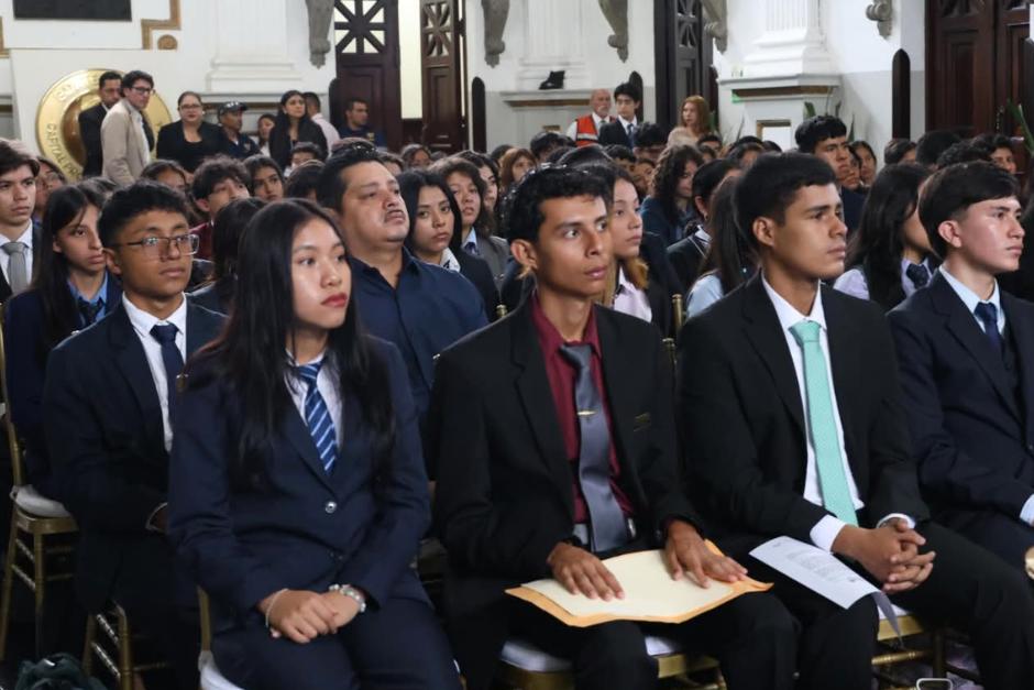 El Organismo Legislativo figura entre las entidades que recibió recientemente a un grupo de practicantes en diferentes áreas. (Foto: Congreso)