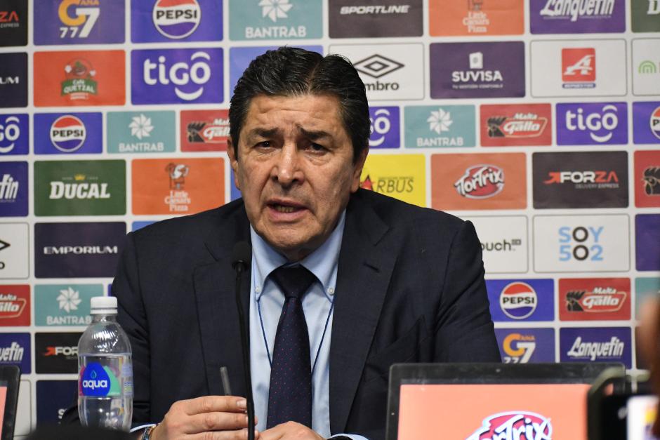 El entrenador mexicano dio respuestas cortas en la conferencia de prensa, pero asumió la culpa. (Foto: Rudy Martínez/Colaborador)