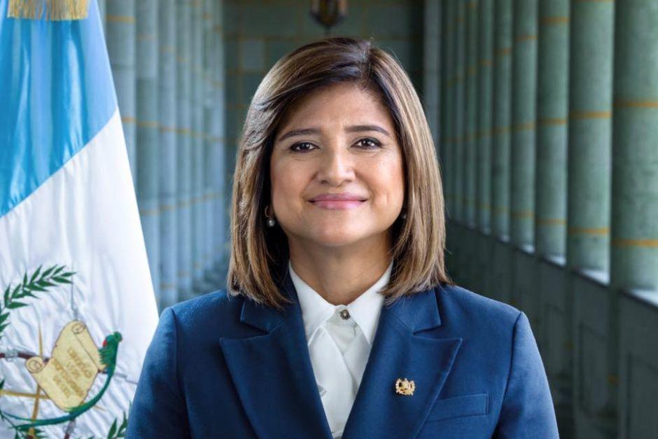 La vicepresidenta Karin Herrera publicó un video en sus redes sociales agradeciéndole a la Selección Nacional por mantener viva la ilusión de ir al mundial. (Foto: redes sociales)