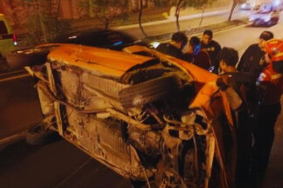 Hasta el momento sólo se reportan daños materiales. (Foto: Bomberos Municipales)