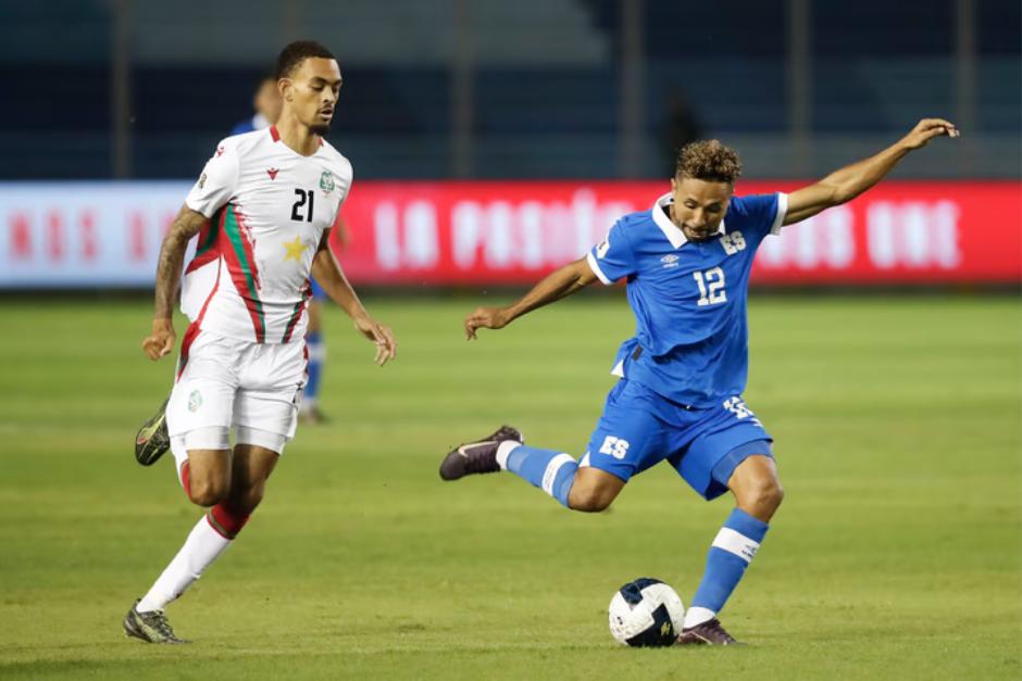 En conferencia de prensa se cuestionó el comportamiento de la hinchada salvadoreña. (Foto: El Comercio.pe)