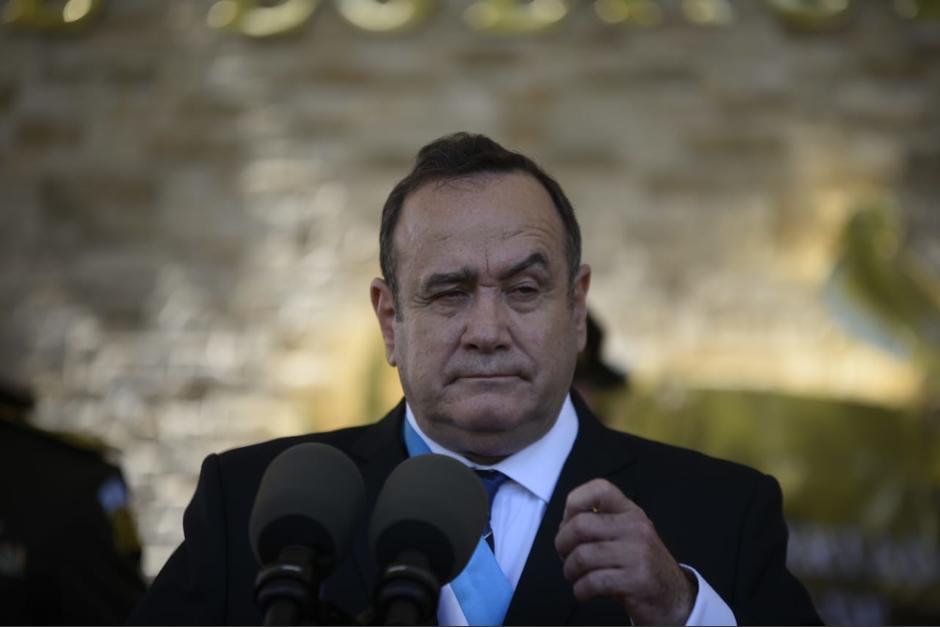 Tras haber sido internado en un hospital privado, con serios problemas de salud, han surgido más detalles de la condición actual del expresidente Alejandro Giammattei. (Foto: Archivo/Soy502)