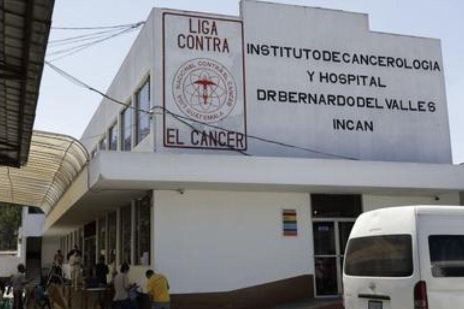 Autoridades del Incan advierten que por la falta de fondos miles de pacientes con cáncer podrían quedarse sin tratamiento.&nbsp;(Foto: DCA)