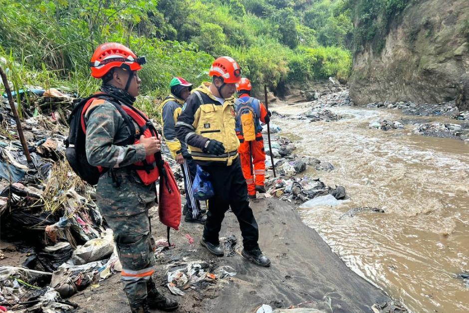 La adolescente desapareció tras ser arrastrada por el río Las Vacas. (Foto: Conred)