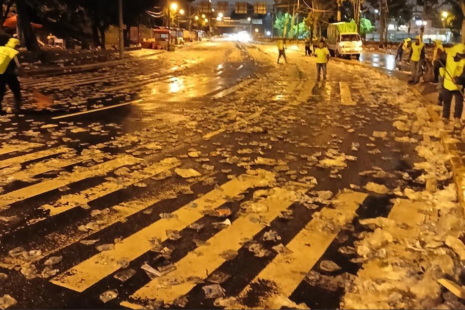 Las celebraciones por la conmemoración de la indepdencia de Guatemala provocan contaminación en las calles de la ciudad. (Foto: Municipalidad de Guatemala / Soy502)