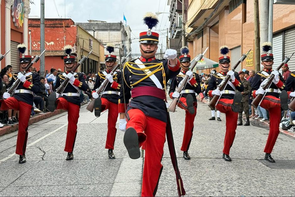 El Desfile Cívico Escolar recorrerá las calles y avenidas del Centro Histórico capitalino. (Foto: Mindef / Soy502)