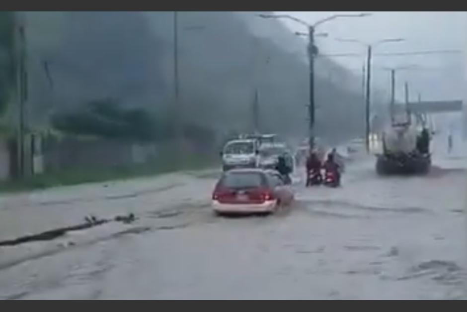 Varias calles se han visto afectadas por la lluvia. (Foto: captura de video)