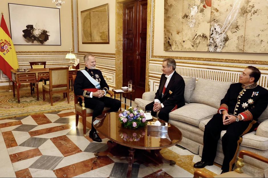 Jorge Skinner-Klée Arenales fue nombrado como embajador de Guatemala en España. (Foto:&nbsp;S.M. El Rey Felipe VI / Soy502)