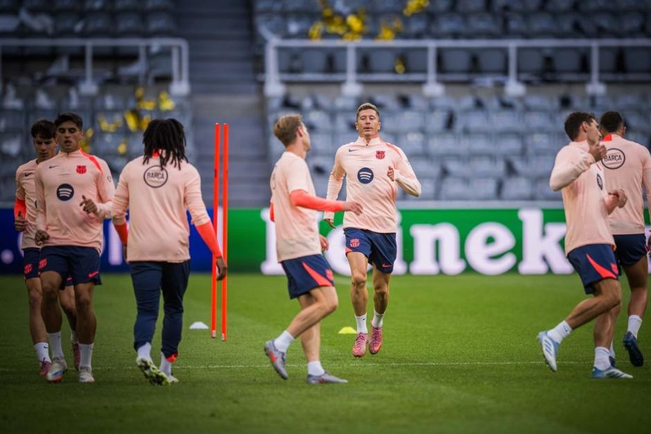 El Barsa se entrenó en St James' Park y debutará este jueves. (Foto: Barcelona)