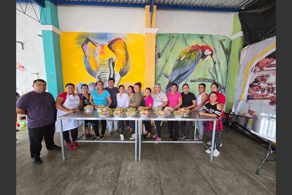 Buscan que los participantes aprendan a preparar de manera adecuada embutidos artesanales.&nbsp;(Foto: Rudy López/Colaborador)