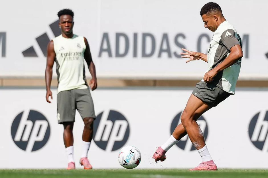 Mbappé le ha quitado mucho protagonismo a Vini, pero el brasileño busca volver a su mejor versión. (Foto: RM)