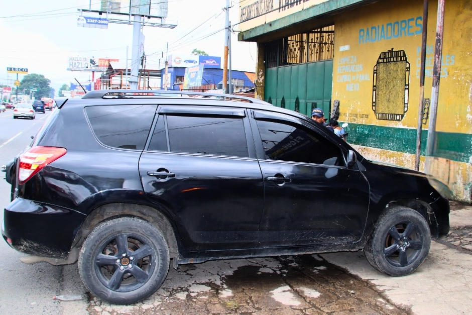 Los hermanos fueron arrestados con camioneta adquirida por medio de una estafa.&nbsp;(Foto: PNC)