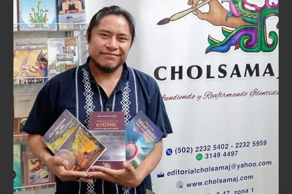 Su trabajo ha sido reconocido tanto a nivel nacional como internacional.&nbsp;(Foto: cortesía FB Miguel Oxlaj)