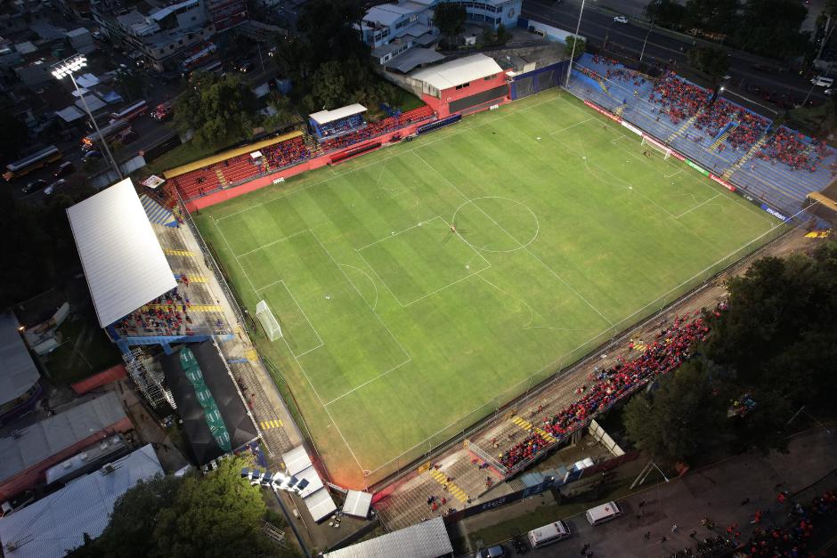El&nbsp;Estadio El Trébol fue autorizado para ser sede de Guatemala en el cierre de las eliminatorias mundialistas. (Foto: Nuestro Diario)