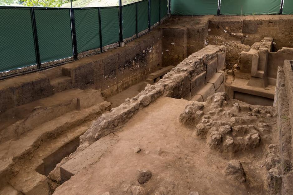 La Plaza Inferior de La Acrópolis, ubicada en el Parque Arqueológico Kaminaljuyu, fue habilitada para todo el público. (Foto:&nbsp;Ministerio de Cultura y Deportes)