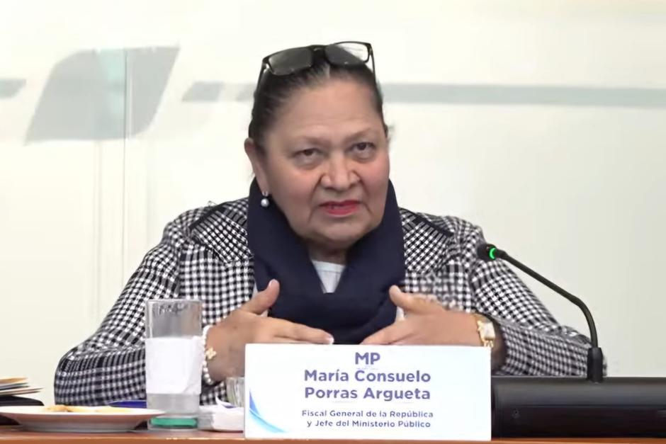 La fiscal general, Consuelo Porras, felicitó la emisión del punto resolutivo que insta al Ejecutivo a declarar a las maras como terroristas. (Foto: Captura de pantalla)