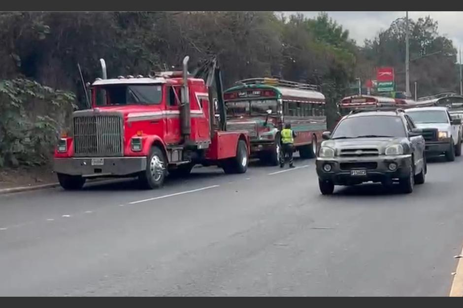 Los pasajeros tuvieron que abordar otras unidades. (Foto: captura de video)
