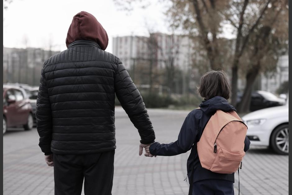El detenido es se&ntilde;alado de cometer cr&iacute;menes en contra de un menor. (Foto: Shutterstock)