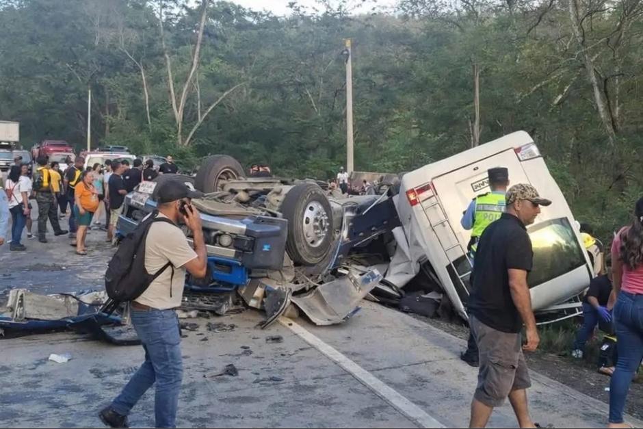 Las personas que sufrieron el accidente hab&iacute;an visitado previamente la Antigua Guatemala. (Foto: Redes Sociales / Soy502)