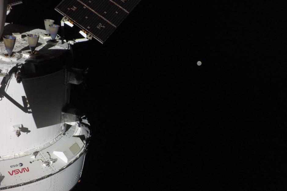 Astronautas de Artemis vislumbran el "Gran Ca&ntilde;&oacute;n" de la Luna antes de hist&oacute;rico sobrevuelo lunar.&nbsp;(Foto: AFP)
