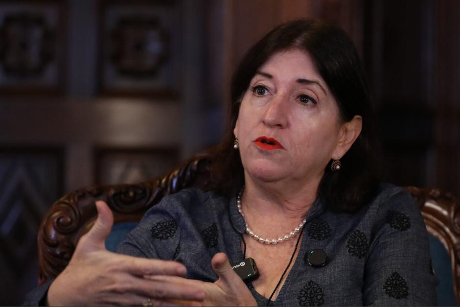 Liwy Grazioso, present&oacute; su renuncia al cargo del ministra de Cultura. (Foto: DCA / Soy502)