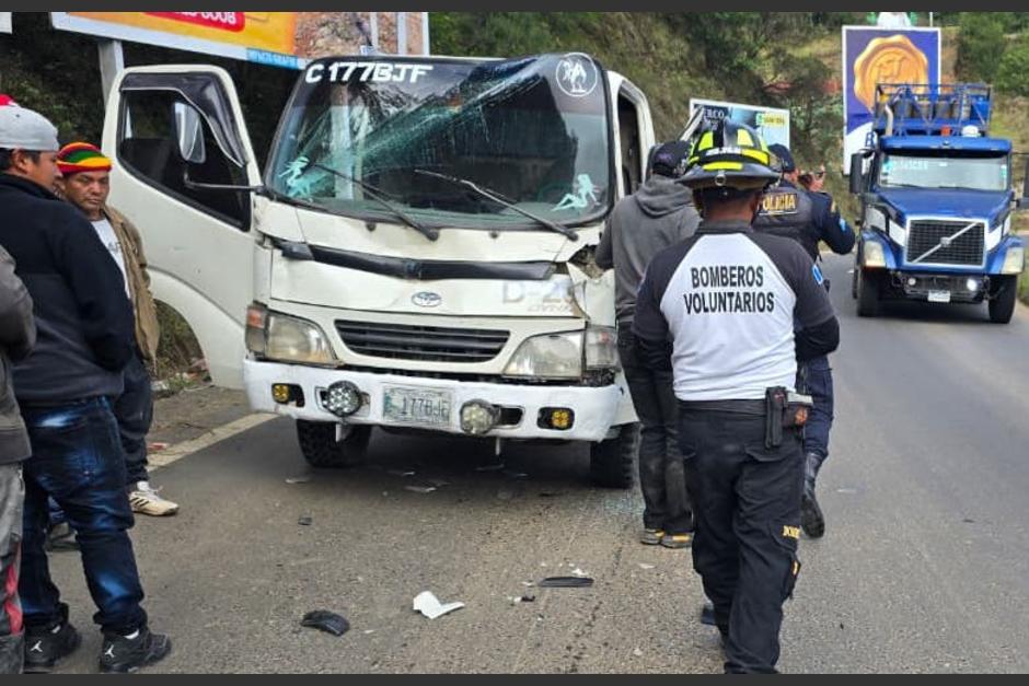 El piloto result&oacute; con heridas leves. (Foto: Bomberos Voluntarios)