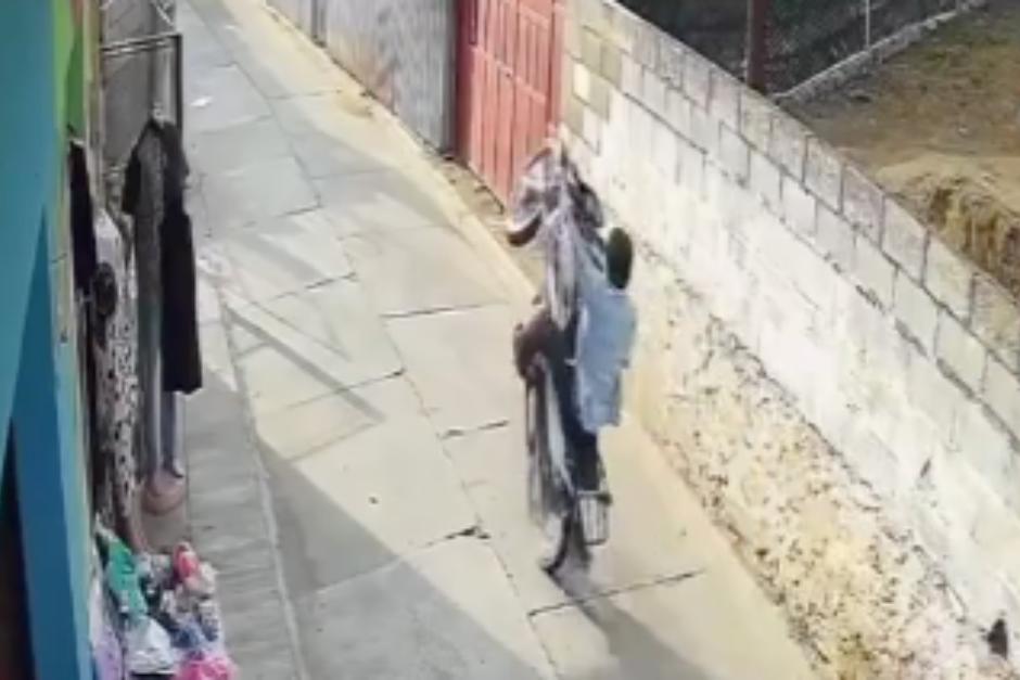 El hecho qued&oacute; registrado gracias a una c&aacute;mara de vigilancia. (Foto: Captura de video)