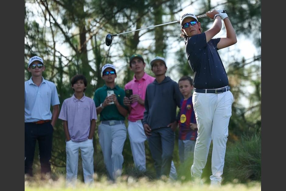 Fernando &ldquo;El Chinito&rdquo; Saravia, conquist&oacute; el t&iacute;tulo del Jungle Open 2026 en la divisi&oacute;n Masculina, de 12 a 18 a&ntilde;os. (Foto: Jungle Golf)
