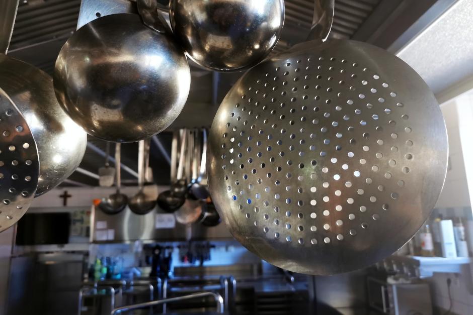 La iniciativa propone construir y equipar cocinas en escuelas p&uacute;blicas. (Foto ilustrativa: Shutterstock)