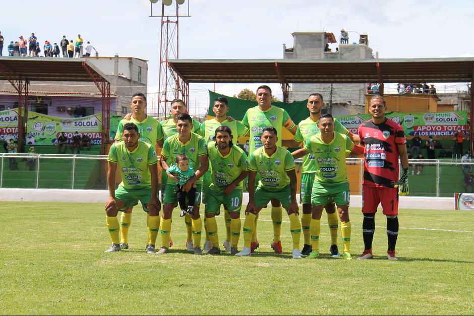 El equipo dedic&oacute; su logro a su fundador, Jaime C&aacute;ceres Ara, fallecido cinco d&iacute;as antes del ascenso. (Foto: Redes Sociales)