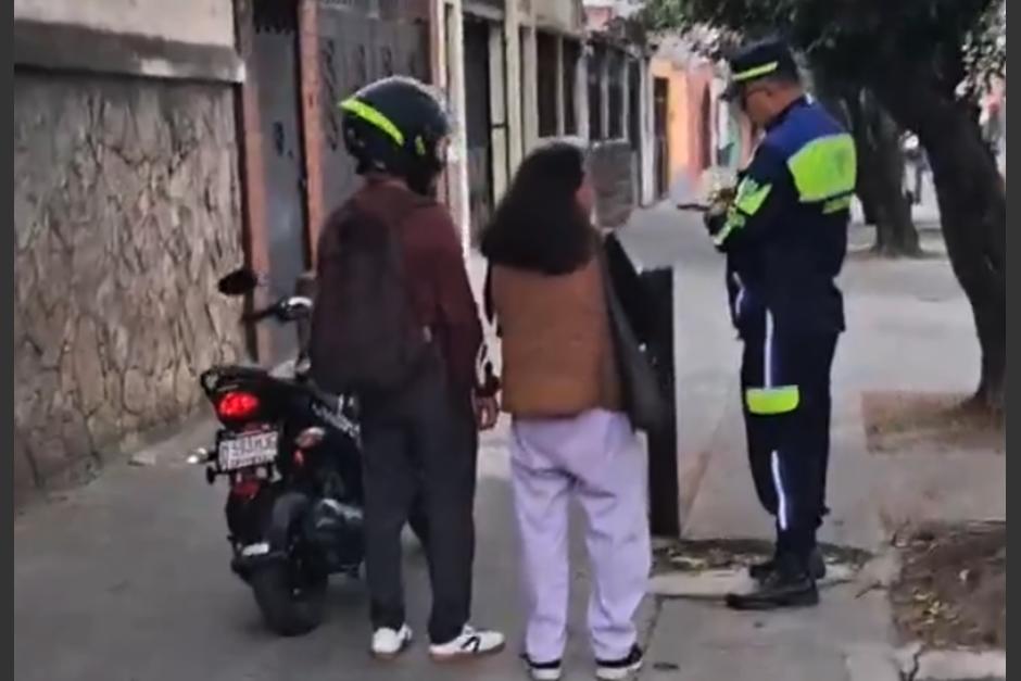 Algunos conductores no portaban licencia. (Foto: captura de video)