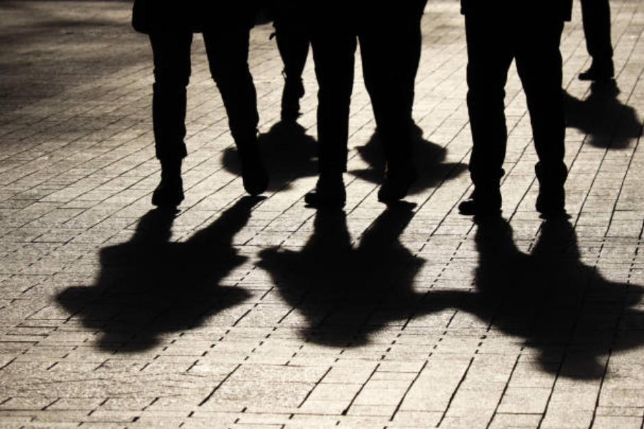 Las pandillas indican a los nuevos delincuentes tomar acciones contra familiares o v&iacute;ctimas espec&iacute;ficas para ingresar a la estructura criminal. (Foto ilustrativa: iStock)&nbsp;