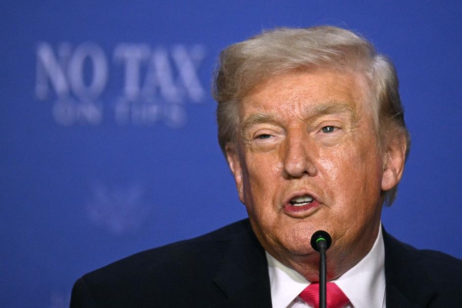 El mandatario&nbsp;dijo que Estados Unidos obtendr&iacute;a "todo el polvo nuclear" iran&iacute;. (Foto: AFP)