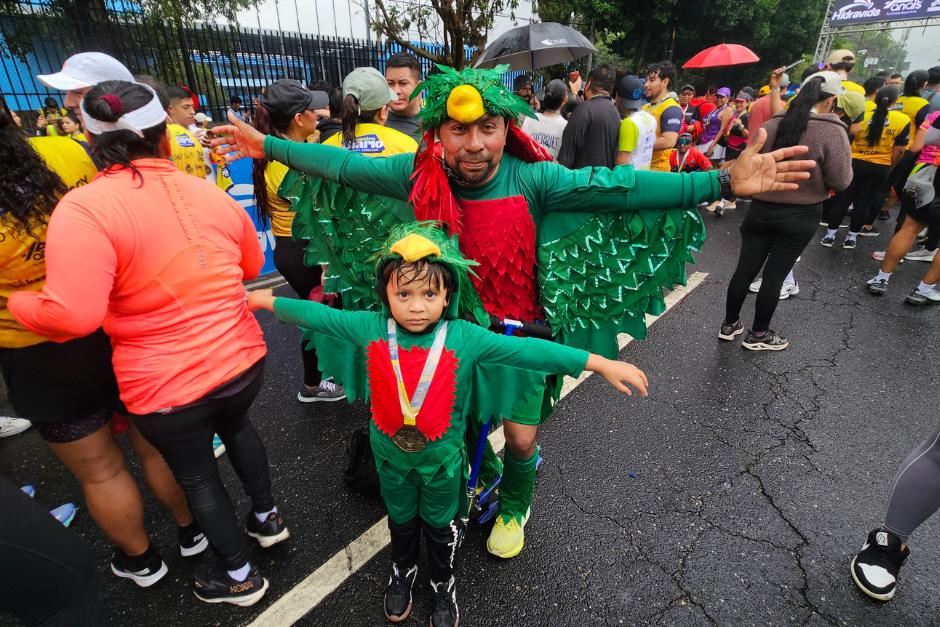 Desde disfraces hasta los acompa&ntilde;antes caninos, la gente y las mascotas dieron el toque especial a la carrera. (Fotos: W&iacute;lder L&oacute;pez, Alan Lima, Estuardo Paredes y Orlando Chile/Colaboradores)