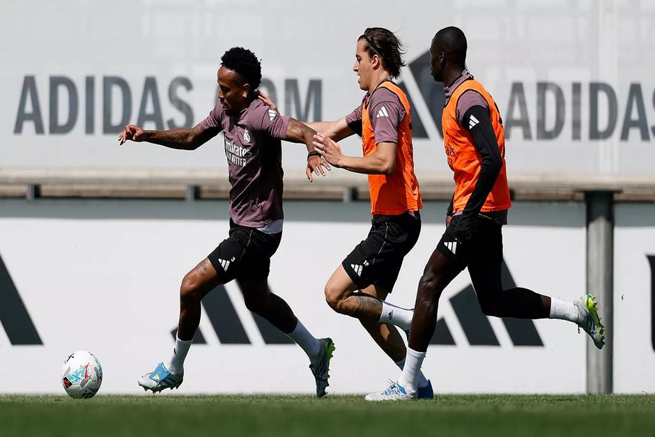 El plantel merengue volvi&oacute; al trabajo con la misi&oacute;n de sumar pleno de puntos. (Foto: Real Madrid)&nbsp;