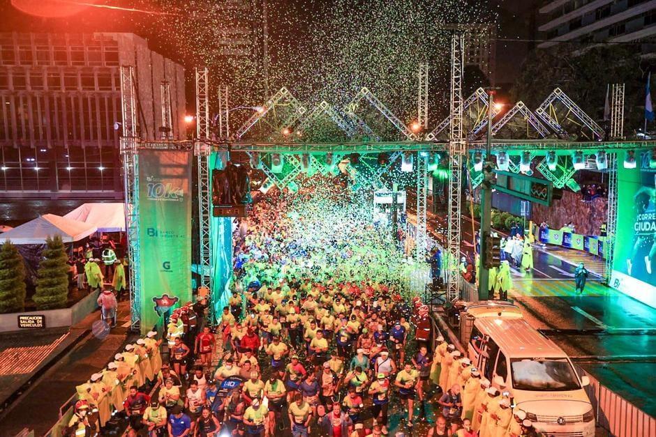 Este s&aacute;bado se realizar&aacute; la 10K nocturna de la ciudad. (Foto: archivo/Soy502)