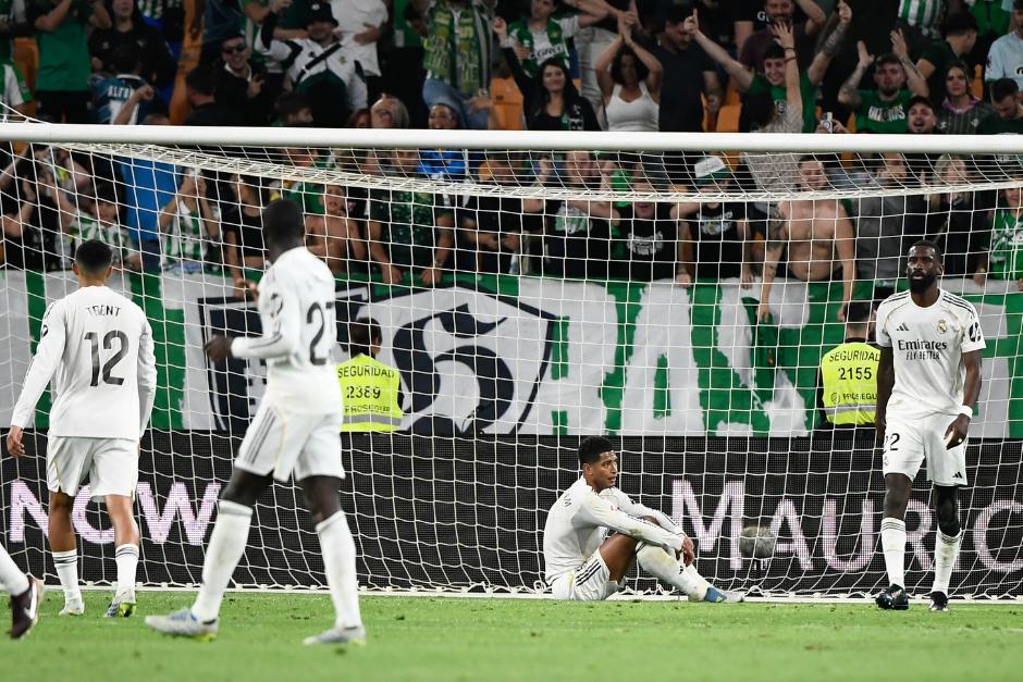 El Madrid ten&iacute;a los tres puntos en el bolsillo y los dej&oacute; escapar en la &uacute;ltima jugada del partido. (Foto: AFP)