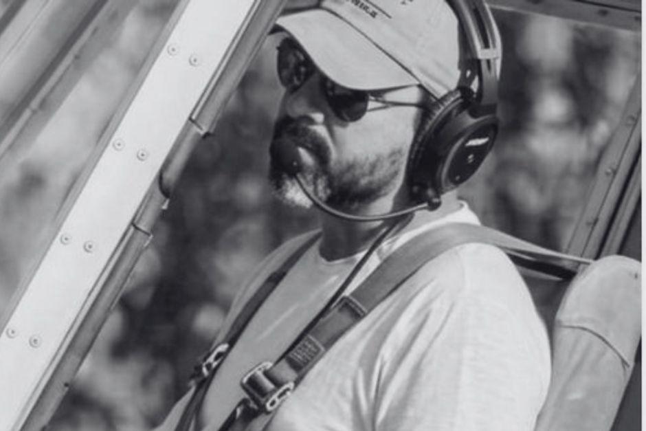 El piloto de 52 a&ntilde;os qued&oacute; atrapado en la cabina de la avioneta. (Foto: RRSS)