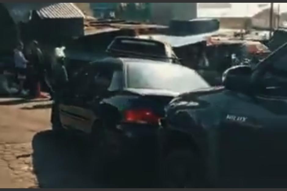 Los conductores resultaron afectados luego de un choque cu&aacute;druple. (Foto: captura de video)