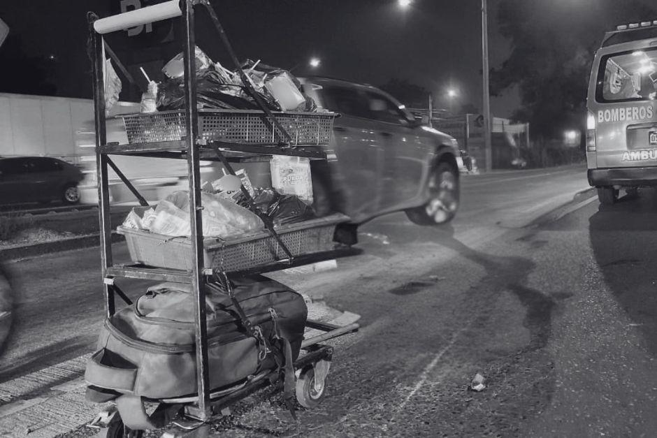 La v&iacute;ctima mortal es una mujer de aproximadamente 60 a&ntilde;os. (Foto: Bomberos Municipales)