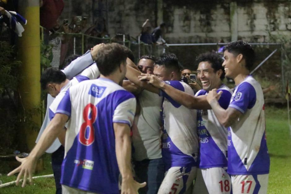 Cuatro equipos siguen en carrera por ascender a la Liga Mayor. (Foto: CSD Suchitep&eacute;quez)&nbsp;